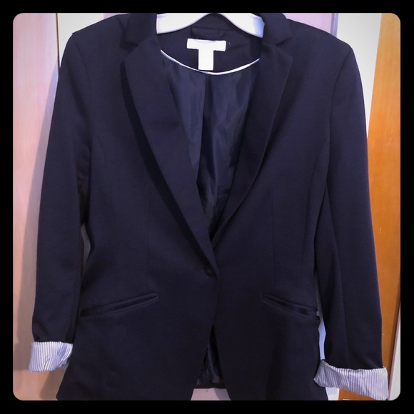 H&M Jackets & Blazers - H&M Blazer size 10 NWOT Navy, 1 button closure